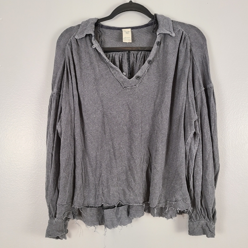 We The Free Rush Hour Linen Cotton Blend Cropped Long Sleeve V-neck Collar Top